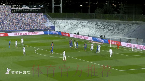 西甲-本泽马克罗斯破门卡塞米罗染红 皇马2-1巴萨